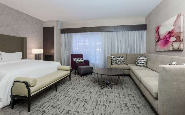 DoubleTree by Hilton Evansville