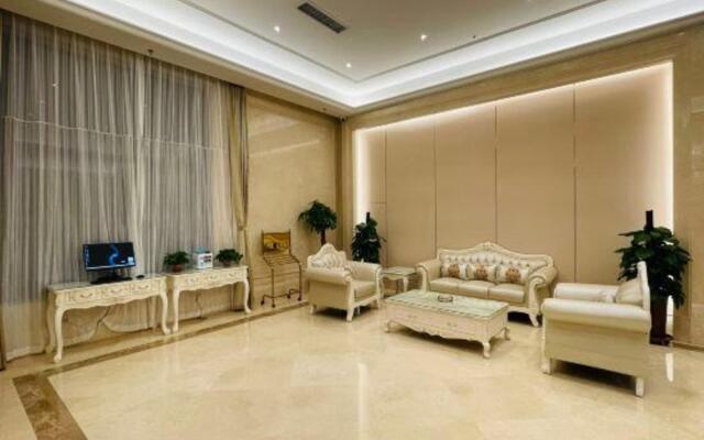 Vienna International Hotel (Baotou Airport)