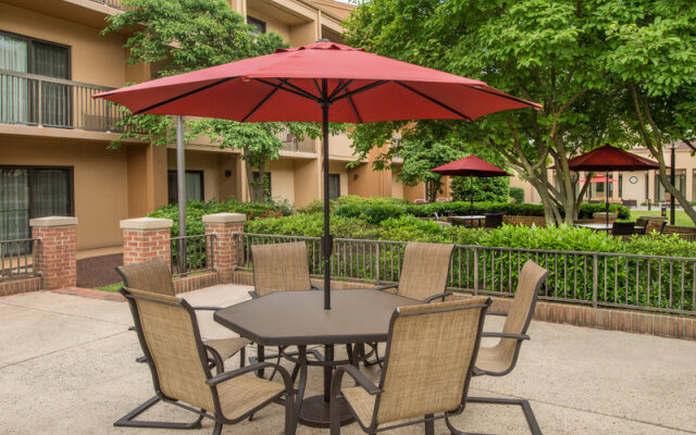 Courtyard Dulles Airport Chantilly