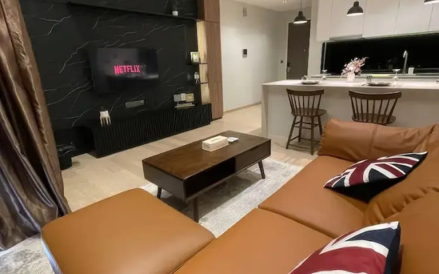 Mews Luxe Residence Apartments
