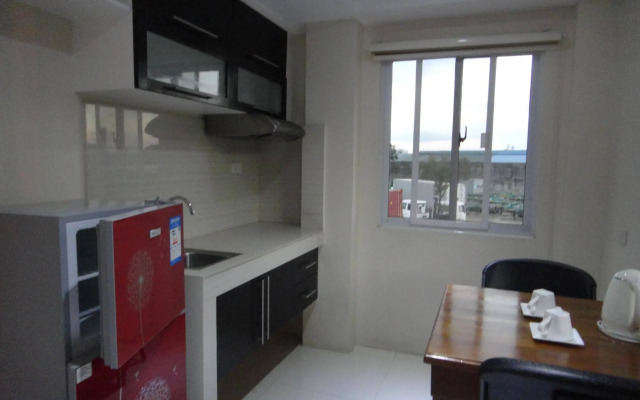 RedDoorz @ Grand Apartelle Hernan Cortes Cebu