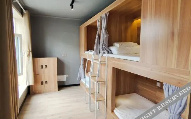 Sheng 45 Youth Hotel