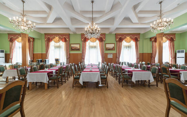 Nizhnaya Oreanda Hotel