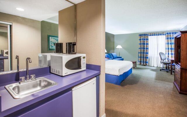 Days Inn by Wyndham Midland