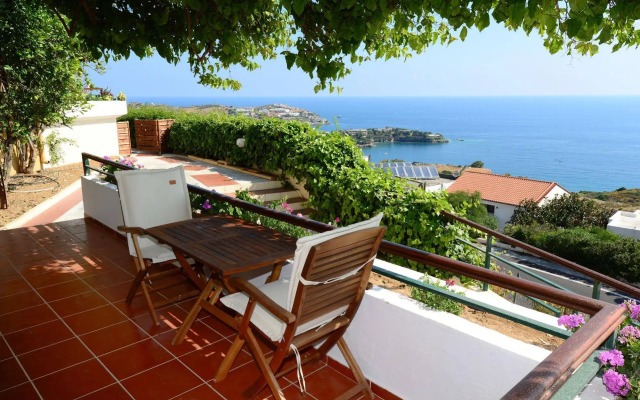 Pela Mare Hotel