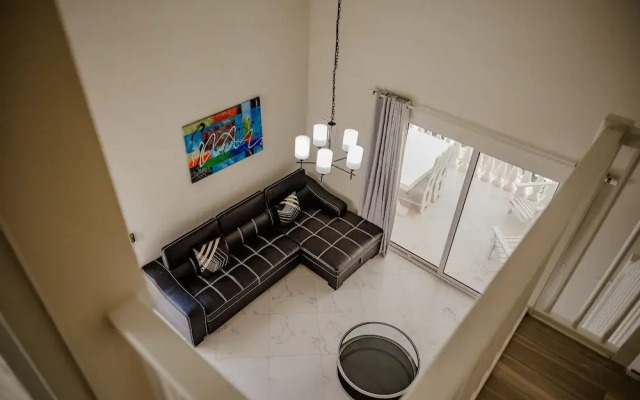 Wonderful 2-bedroom Apartment 2 km From Eagle Beach