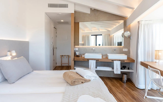 Ynaira Hotel & Spa