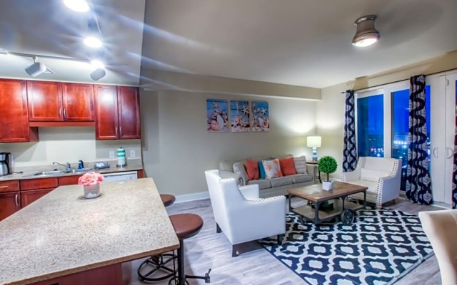 Laketown Wharf Resort 1036 By ZIA