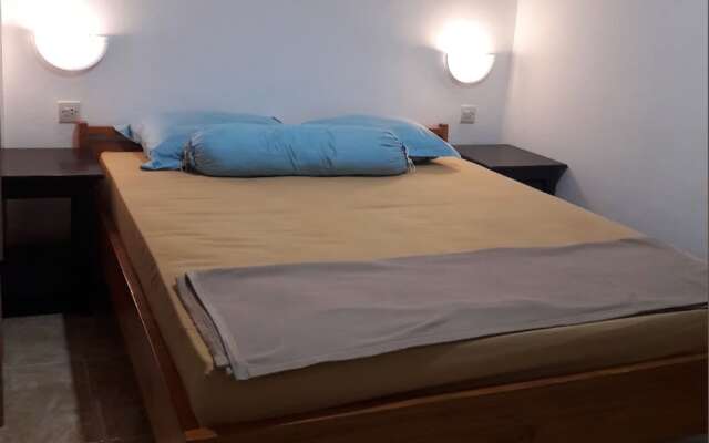 OYO 93759 Yume Guest House Near SDN 4 Batulayar