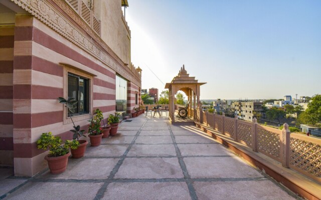 FabHotel Paradise For You