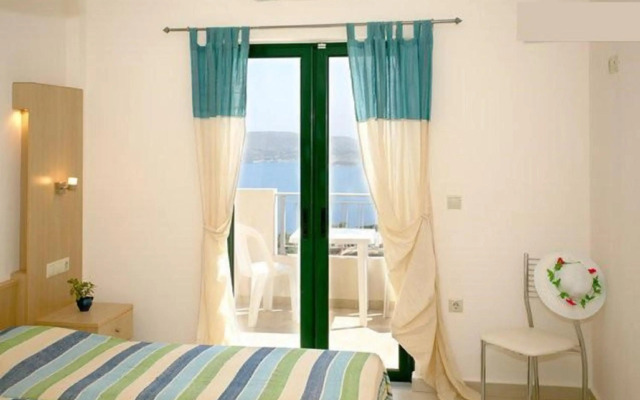Aptera Paradise