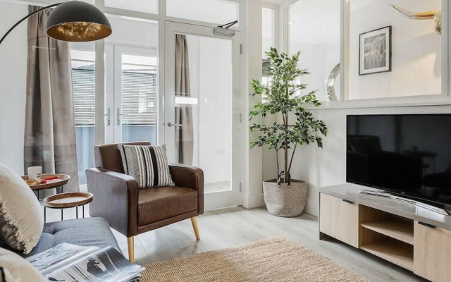 Slater Street Apartments - Perfect for Nightlife