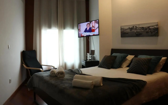 Metro Heroismo Residence