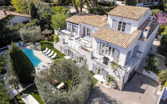 Sumptuous Villa - AC- 6br- 12p- Cannes