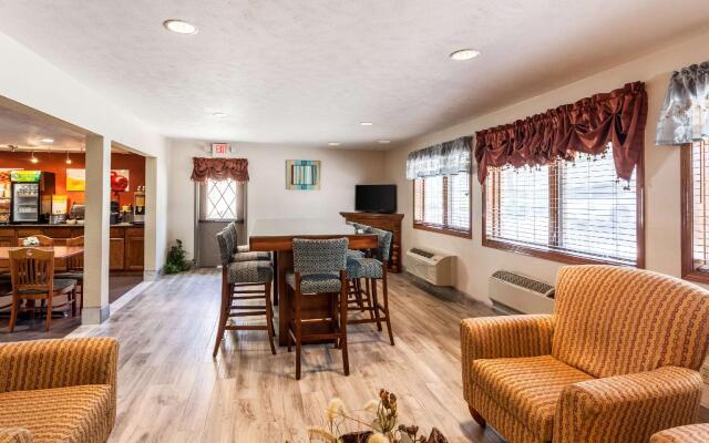 Quality Inn & Suites Lincoln South