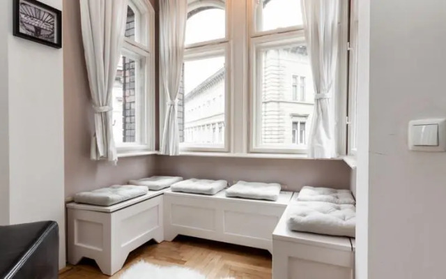 Ascott Executive Suite