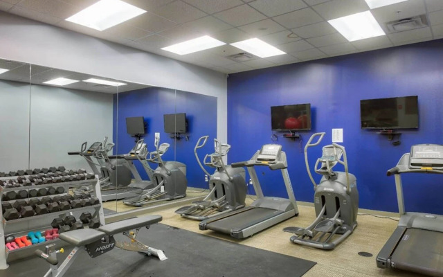 FRONTDESK The Maxwell Apts Downtown Indianapolis