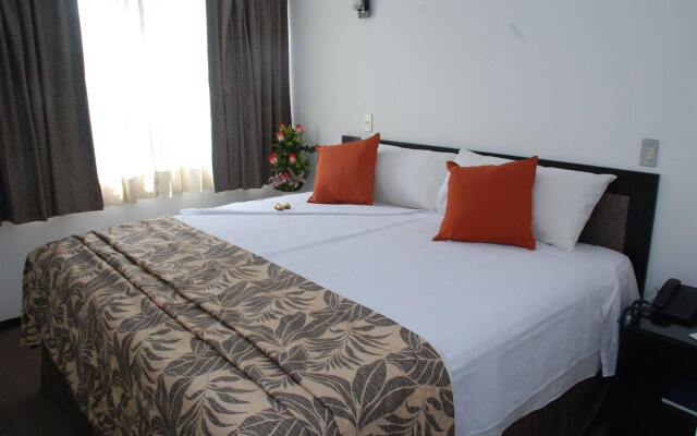 Mini Suites Hotel