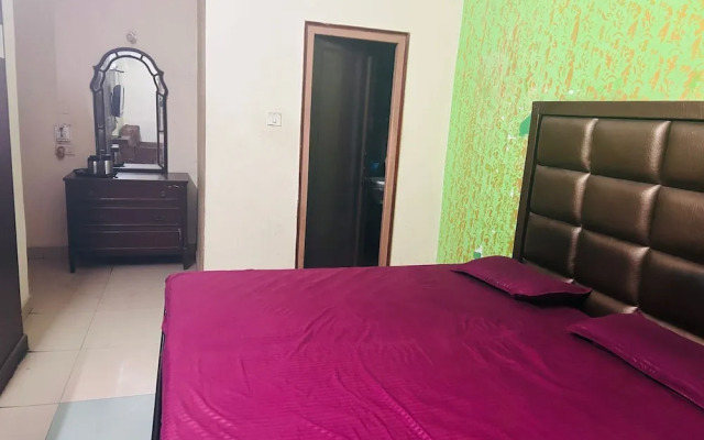 Hotel Krishna Palace By GRB