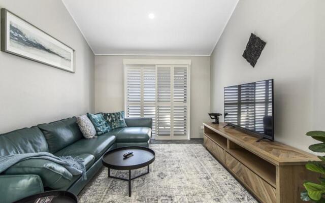 Francisco Waterfront At Port