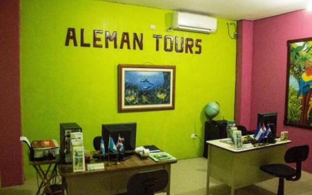 Aleman Tours And Hostel