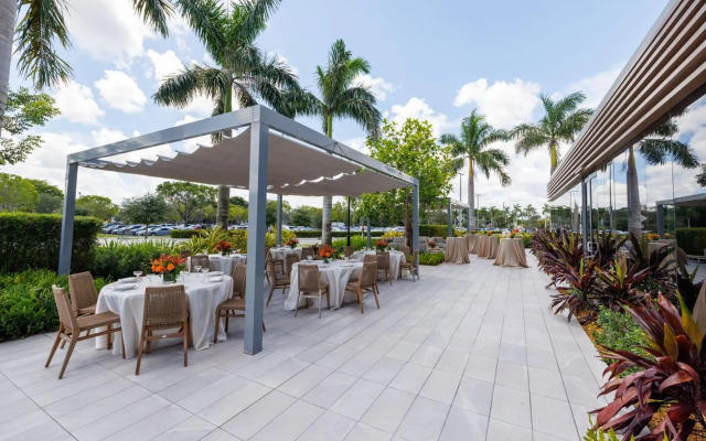AC Hotel Fort Lauderdale Sawgrass Mills / Sunrise