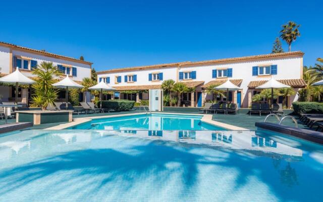 Iris Apartments