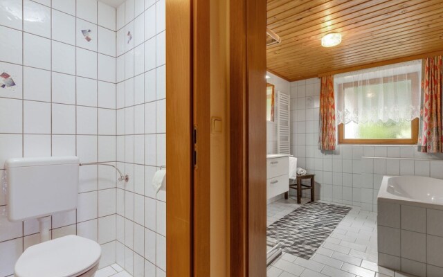 Warm Holiday Home in Sankt Peter Am Kammersberg with Terrace