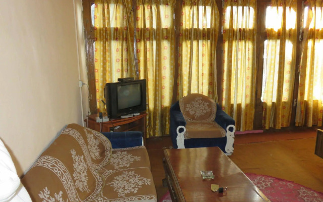 Nezer View Guest House