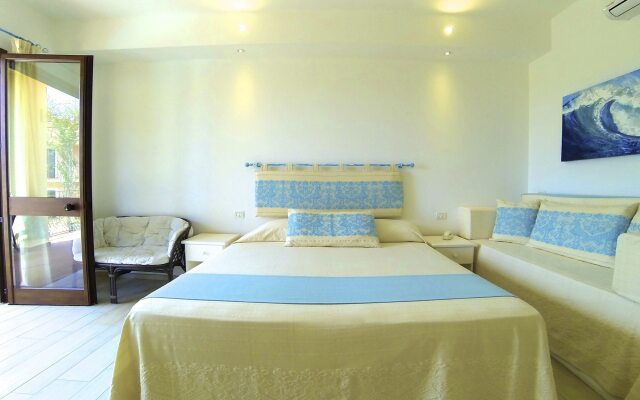 Aparthotel Domus De Janas Sul Mare