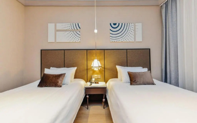 Yitel Premium (Shanghai Wujiaochang Metro Station)