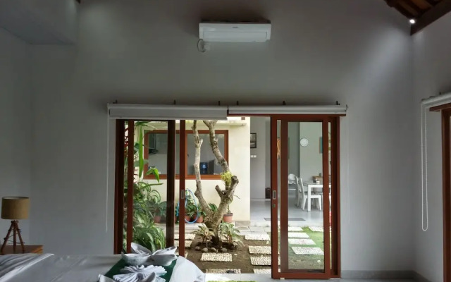 Sunshoot Villa Sandat