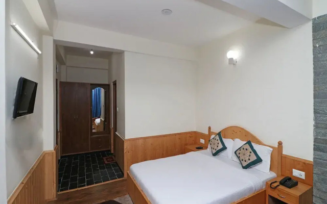 OYO 13697 Home Grand Hill View Naggar Road