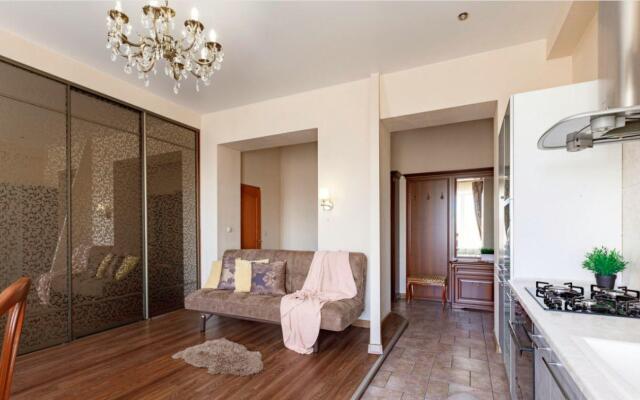 Аврора на улице Весенняя 10