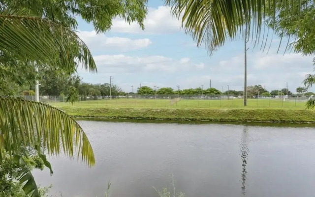 Tropical Miami Oasis