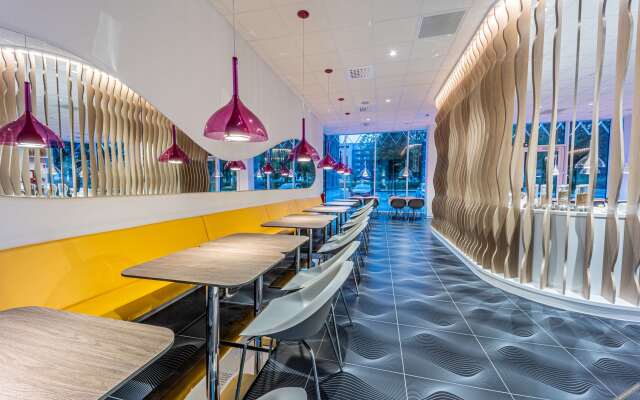 Prize by Radisson, Antwerp City