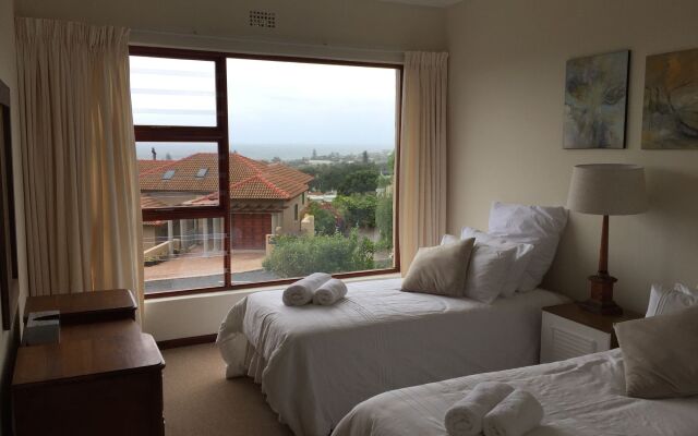 Hermanus Heights Villa