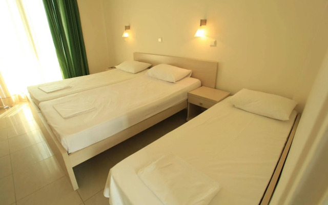 Отель Bomo Tosca Beach