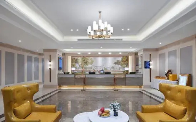 Vienna Hotel (Tianjin National Convention and Exhibition Center Jinnan University City Branch)