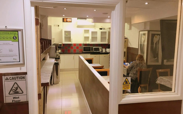 Plaza London Hotel