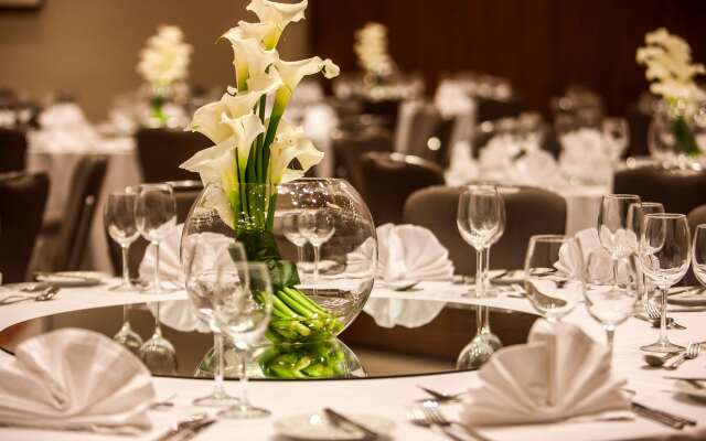 Hennessy Park Hotel