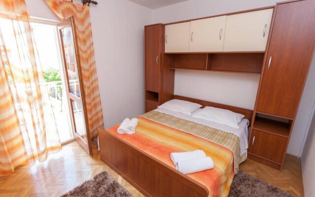 Apartment Ana