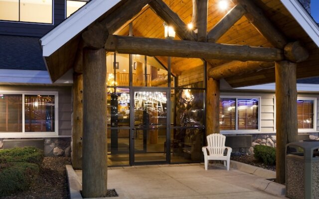 AmericInn Two Harbors