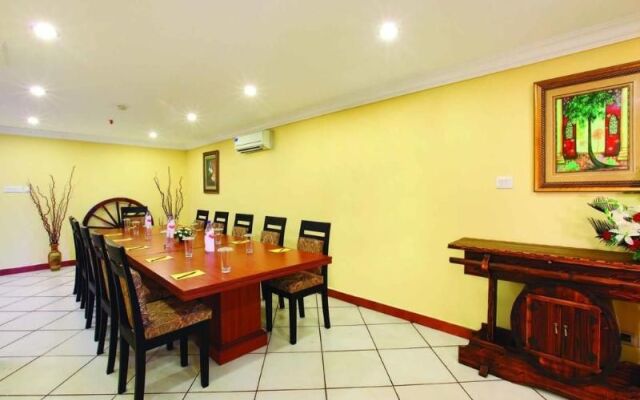Emarald Hotel Cochin