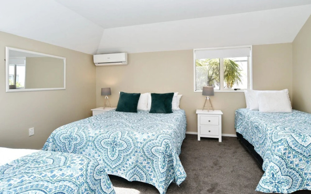 Moa Place - Christchurch Holiday Homes