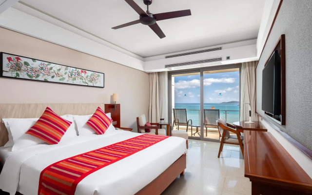 Sanya Seacube Holiday Hotel
