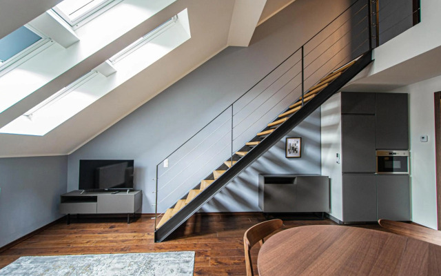 Quite Loft with Balcony and 3 Air Conditioners