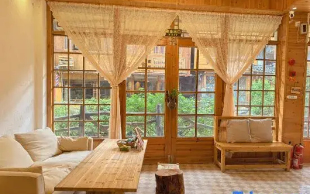 Guiyu Homestay (Zhaoxing Dong Village Scenic Area)