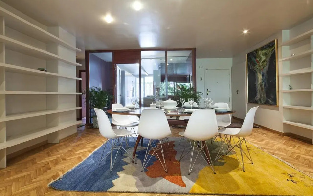 My Space Barcelona- Bonanova for 8 people