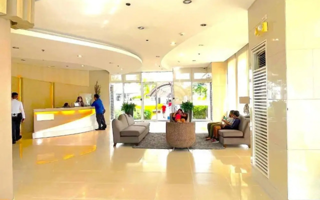 Homey 1BR With Balcony City View in Grace Res